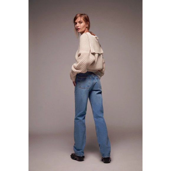 NWT Zara light wash blue mid-rise full length straight leg denim jeans, US6 - Picture 2 of 8